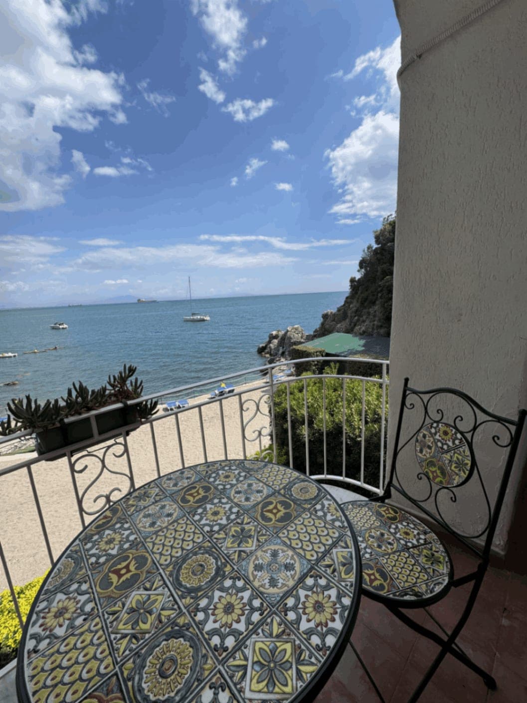 Two Balconies · 5
